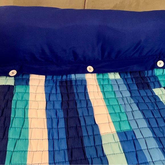 Rollup Beach/Pool Blanket with Pillow - Picture 3 of 9